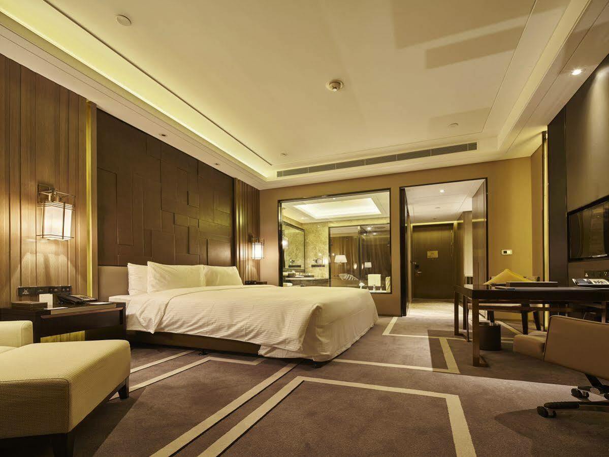 Wanda Realm Hotel Дуньин Екстериор снимка